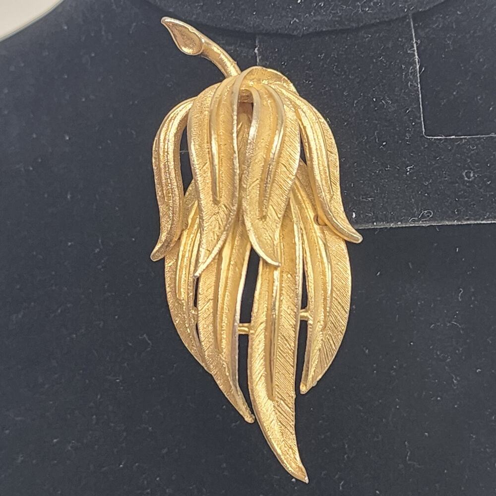 Coro Leaf Brooch Gold Tone Fern Signed 3" Vintage Jewelry Pin Lapel